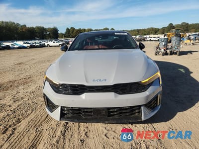 Piąte zdjęcie samochodu w środku: 2025 KIA K5 GT LINE VIN:KNAG64J71S5393753 - miniatura