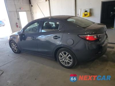 Drugie zdjęcie samochodu z przodu: 2017 TOYOTA YARIS IA VIN:3MYDLBYV4HY156257 - miniatura
