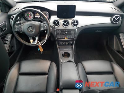 Zdjęcie 8 z 13 samochodu: 2019 BMW X4 XDRIVE30I VIN:5UXUJ3C54KLG53568 - miniatura