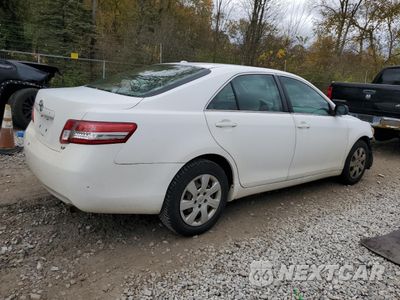 Trzecie zdjęcie samochodu z tyłu: 2011 TOYOTA CAMRY BASE VIN:4T4BF3EK1BR125086 - miniatura