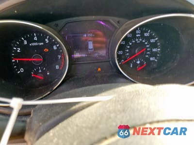 Zdjęcie 9 z 14 samochodu: 2019 KIA SEDONA LX VIN:KNDMB5C13K6553089 - miniatura