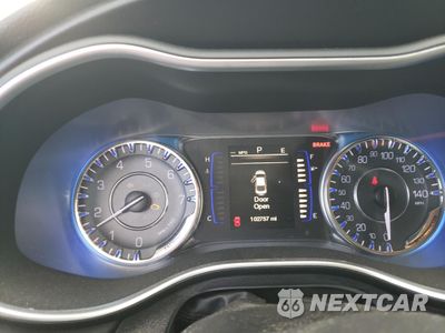 Zdjęcie 9 z 12 samochodu: 2015 CHRYSLER 200 LIMITED VIN:1C3CCCAB9FN726719 - miniatura