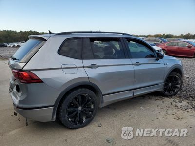 Trzecie zdjęcie samochodu z tyłu: 2021 VOLKSWAGEN TIGUAN SE VIN:3VV3B7AX7MM110608 - miniatura