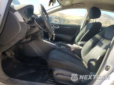 Zdjęcie 7 z 15 samochodu: 2019 NISSAN SENTRA S VIN:3N1AB7AP7KY312461 - miniatura