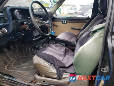 Zdjęcie 7 z 12 samochodu: 1986 TOYOTA PICKUP RN63 STD VIN:JT4RN63R4G0001992 - miniatura