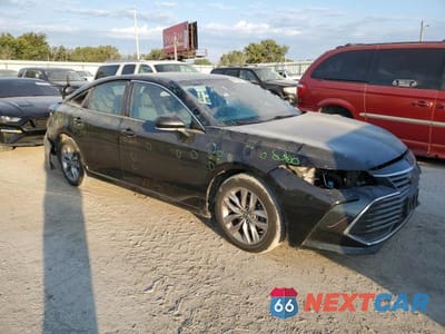 Czwarte zdjęcie samochodu z boku: 2021 TOYOTA AVALON XLE VIN:4T1JZ1FB1MU066303 - miniatura