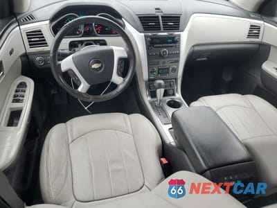Zdjęcie 8 z 12 samochodu: 2012 CHEVROLET TRAVERSE LTZ VIN:1GNKRLED8CJ404827 - miniatura