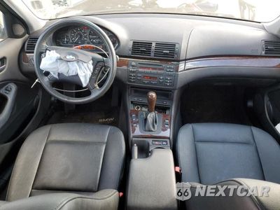 Zdjęcie 8 z 12 samochodu: 2004 BMW 325 I VIN:WBAET37454NJ82162 - miniatura
