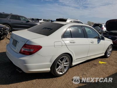 Trzecie zdjęcie samochodu z tyłu: 2012 MERCEDES-BENZ C 300 4MATIC VIN:WDDGF8BB9CR197833 - miniatura