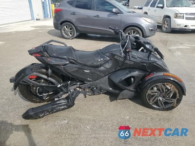 2016 CAN-AM SPYDER ROADSTER RS-S 2BXNABC2XGV000090 - główne zdjęcie licytacji z USA - miniatura