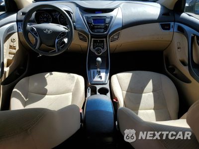 Zdjęcie 8 z 12 samochodu: 2013 HYUNDAI ELANTRA GLS VIN:5NPDH4AE0DH283231 - miniatura