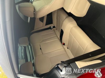 Czwarte zdjęcie samochodu z boku: 2025 BMW M440XI VIN:WBA73DB06SCT14342 - miniatura