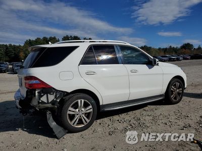 Trzecie zdjęcie samochodu z tyłu: 2015 MERCEDES-BENZ ML 350 4MATIC VIN:4JGDA5HB4FA533839 - miniatura