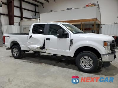 Czwarte zdjęcie samochodu z boku: 2022 FORD F350 SUPER DUTY VIN:1FT8W3B62NED17485 - miniatura