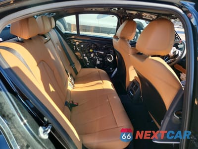 Zdjęcie 10 z 14 samochodu: 2025 BMW M340XI VIN:3MW69FT08S8E99716 - miniatura