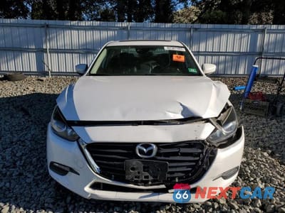 Piąte zdjęcie samochodu w środku: 2018 MAZDA 3 TOURING VIN:3MZBN1V34JM231191 - miniatura