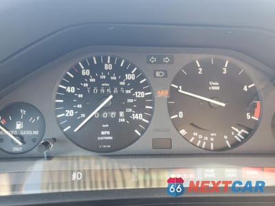 Zdjęcie 9 z 12 samochodu: 1986 BMW 325 E VIN:WBAAB5403G9675625 - miniatura