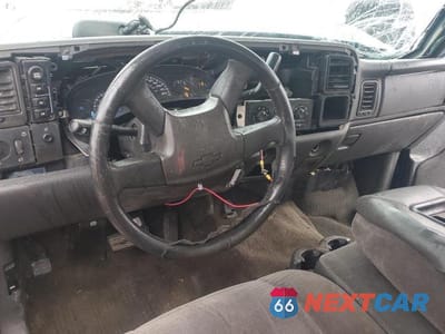 Zdjęcie 8 z 11 samochodu: 2005 CHEVROLET SILVERADO K1500 VIN:1GCEK19Z75Z137446 - miniatura