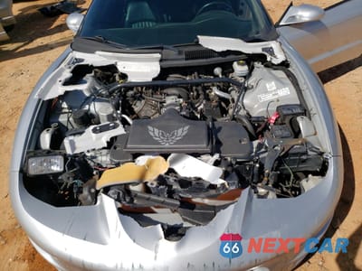 Zdjęcie 11 z 13 samochodu: 2002 PONTIAC FIREBIRD FORMULA VIN:2G2FV22GX22166663 - miniatura