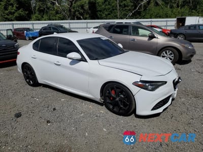 Czwarte zdjęcie samochodu z boku: 2020 ALFA ROMEO GIULIA VIN:ZARFAMAN6L7626212 - miniatura