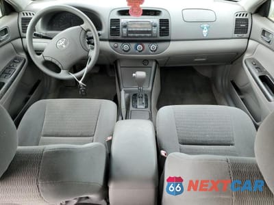 Zdjęcie 8 z 13 samochodu: 2005 TOYOTA CAMRY LE VIN:4T1BE32K55U025983 - miniatura