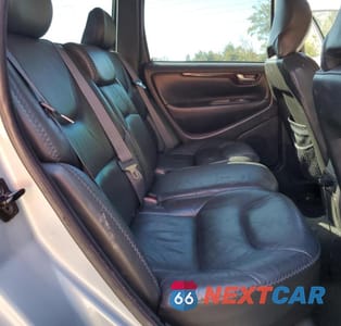 Zdjęcie 10 z 12 samochodu: 2001 VOLVO V70 XC VIN:YV1SZ58D411033768 - miniatura