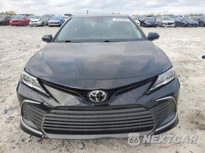 Piąte zdjęcie samochodu w środku: 2023 TOYOTA CAMRY LE VIN:4T1R11AK9PU144042 - miniatura