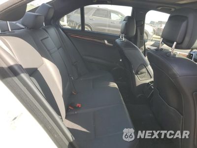 Zdjęcie 10 z 12 samochodu: 2012 MERCEDES-BENZ C 300 4MATIC VIN:WDDGF8BB9CR197833 - miniatura