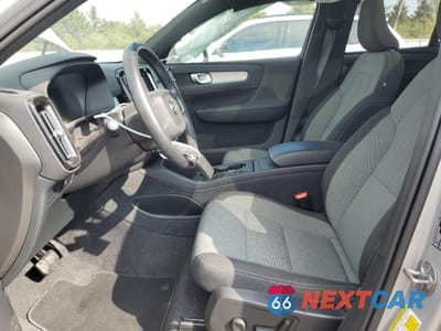 Zdjęcie 7 z 16 samochodu: 2025 VOLVO XC40 CORE VIN:YV4L12UJ6S2473169 - miniatura