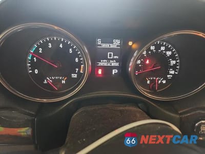 Zdjęcie 9 z 13 samochodu: 2013 JEEP GRAND CHEROKEE LAREDO VIN:1C4RJFAG4DC556254 - miniatura