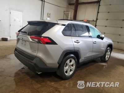 Trzecie zdjęcie samochodu z tyłu: 2020 TOYOTA RAV4 XLE VIN:2T3RWRFV5LW085026 - miniatura