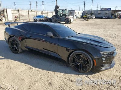 Czwarte zdjęcie samochodu z boku: 2018 CHEVROLET CAMARO SS VIN:1G1FH1R70J0146871 - miniatura