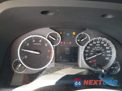Zdjęcie 9 z 12 samochodu: 2016 TOYOTA TUNDRA CREWMAX SR5 VIN:5TFEM5F10GX105310 - miniatura