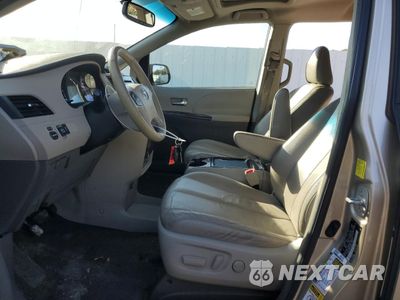 Zdjęcie 7 z 13 samochodu: 2011 TOYOTA SIENNA XLE VIN:5TDYK3DC5BS040948 - miniatura