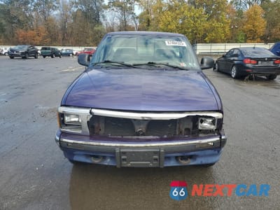 Piąte zdjęcie samochodu w środku: 1994 CHEVROLET S TRUCK S10 VIN:1GCDT14Z0RK145841 - miniatura