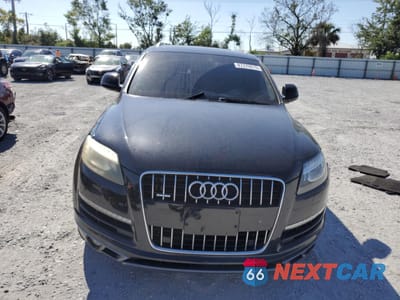 Piąte zdjęcie samochodu w środku: 2012 AUDI Q7 PREMIUM PLUS VIN:WA1LGBFE5CD006889 - miniatura