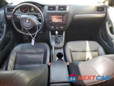 Zdjęcie 8 z 13 samochodu: 2015 VOLKSWAGEN JETTA SE VIN:3VWD17AJXFM309704 - miniatura