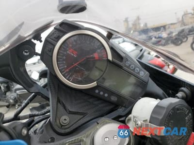 Zdjęcie 7 z 9 samochodu: 2020 SUZUKI GSX-R600 VIN:JS1GN7FA9L7100760 - miniatura