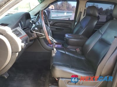 Zdjęcie 7 z 13 samochodu: 2014 CADILLAC ESCALADE ESV PREMIUM VIN:1GYS4JEF0ER143480 - miniatura
