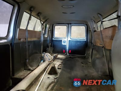 Zdjęcie 10 z 13 samochodu: 2010 FORD ECONOLINE E350 SUPER DUTY WAGON VIN:1FBSS3BL5ADA18519 - miniatura