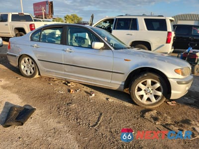 Czwarte zdjęcie samochodu z boku: 2002 BMW 325 I VIN:WBAET37462NG76921 - miniatura