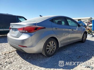 Trzecie zdjęcie samochodu z tyłu: 2015 HYUNDAI ELANTRA SE VIN:5NPDH4AE2FH641674 - miniatura