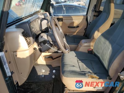 Zdjęcie 7 z 15 samochodu: 1999 JEEP WRANGLER / TJ SAHARA VIN:1J4FY49S5XP478358 - miniatura