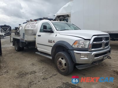 Czwarte zdjęcie samochodu z boku: 2017 RAM 5500 VACUUM TRUCK VIN:3C7WRNDL6HG636708 - miniatura