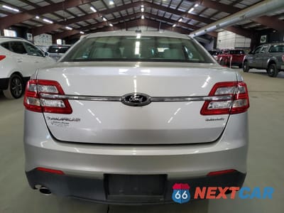 Zdjęcie 6 z 12 samochodu: 2016 FORD TAURUS SE VIN:1FAHP2D82GG102742 - miniatura