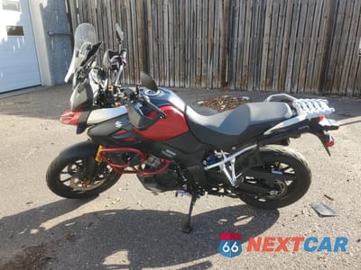 Trzecie zdjęcie samochodu z tyłu: 2014 SUZUKI DL1000 VIN:JS1VU51A7E2100844 - miniatura