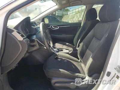 Zdjęcie 7 z 13 samochodu: 2019 NISSAN SENTRA S VIN:3N1AB7AP3KY433388 - miniatura
