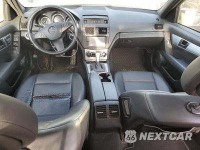 Zdjęcie 8 z 12 samochodu: 2010 MERCEDES-BENZ C 300 4MATIC VIN:WDDGF8BB5AR094082 - miniatura