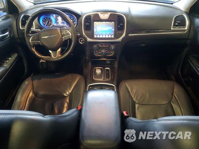Zdjęcie 8 z 13 samochodu: 2015 CHRYSLER 300 LIMITED VIN:2C3CCARG0FH803619 - miniatura
