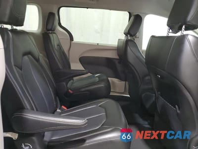 Zdjęcie 11 z 13 samochodu: 2024 CHRYSLER PACIFICA TOURING L VIN:2C4RC1BG7RR159406 - miniatura